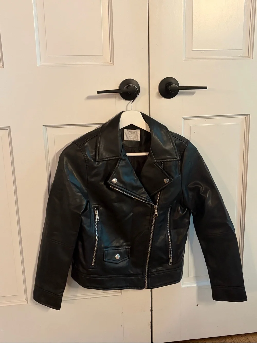 Zara Black Leather Moto Jacket for Kids ♻️🪩